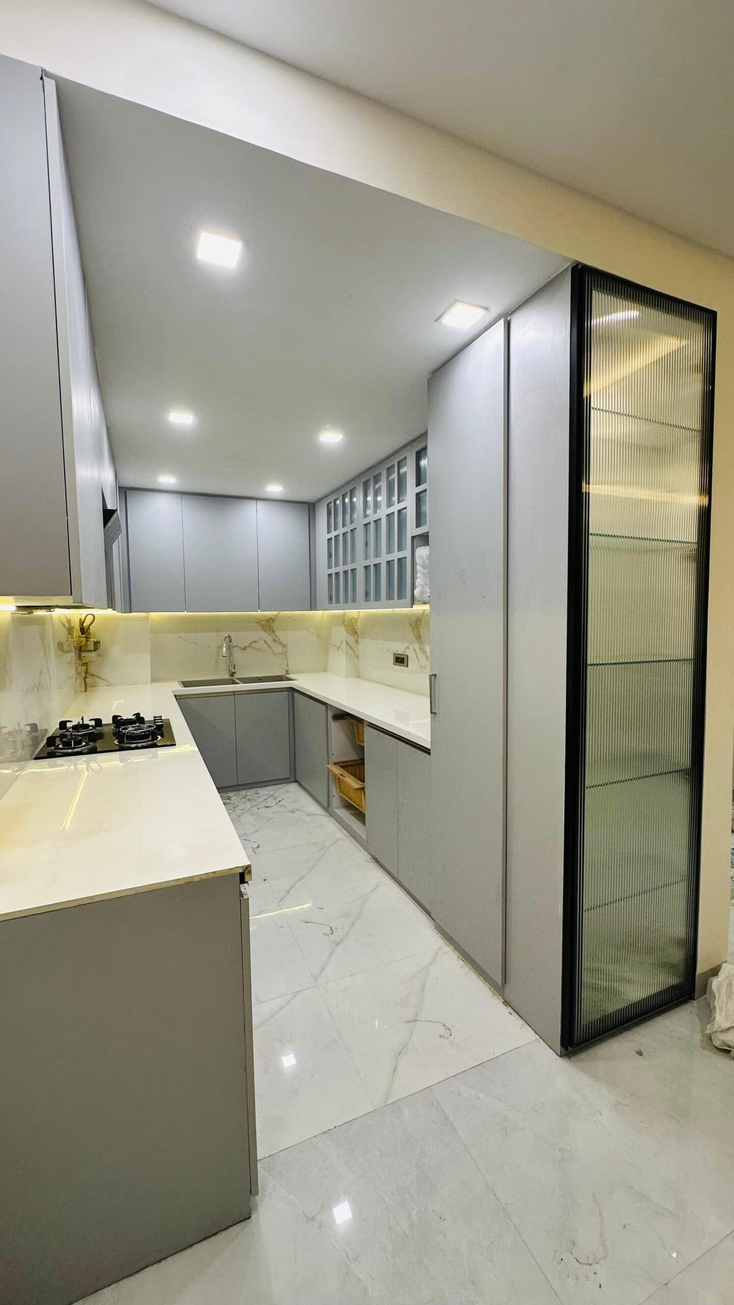 Modular kitchen by Beyond Boundaries Interiors